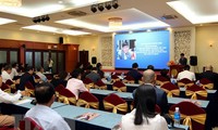 Dialog antara pimpinan dinas dan instansi di Kota Ho Chi Minh dengan badan usaha diaspora