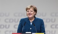 Kanselir Jerman, Angela Merkel mengunjungi Yunani untuk pertama kalinya dalam waktu hampir 5 tahun