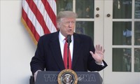 Presiden AS, Donald Trump menyatakan akan menunda peningkatkan tarif terhadap barang Tiongkok