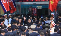 Pemimpin RDRK, Kim Jong-un tiba ke PyongYang setelah kunjungan sukses di Vietnam