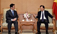 Deputi PM Vietnam, Trinh Dinh Dung menerima pimpinan Bank Kerjasama Internasional Jepang (JBIC)