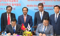Provinsi Long An, Vietnam dan Provinsi Chungcheongnam-Do (Republik Korea) menandatangani permufakatan kerjasama