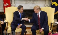 Pemimpin AS dan Republik Korea menekankan supaya mempertahankan dialog dengan RDRK