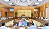 Penutupan persidangan ke-34 Komite Tetap MN Vietnam
