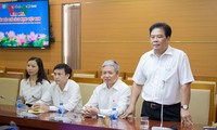 Sekretaris Komite Partai blok badan-badan sentral mengucapkan selamat kepada VOV sehubungan dengan peringatan ultah ke-94 Hari Pers Revolusioner Vietnam