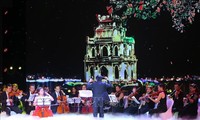 ‘Orkes simfoni perdamaian’ memuliakan rasa cinta perdamaian dari warga Ibukota Ha Noi