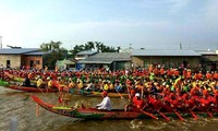 Festival “Ooc om boc” daerah dataran rendah sungai Me Kong tahun 2019: Mengembangkan nilai-nilai kebudayaan tradisional dari warga etnis minoritas Khmer