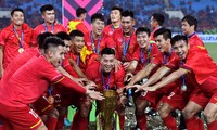 AFF Ward 2019: Tim sepak bola putra Vietnam meraih hadiah Timnas putra yang terkemuka