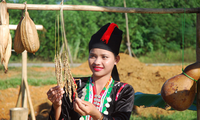 Keindahan kebudayaan warga etnis minoritas  Kho Mu di Provinsi Lai Chau
