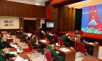 Kemhan Vietnam mengadakan rapat secara daring tentang usaha  memerangi wabah Covid-19