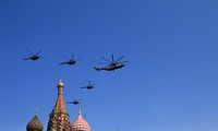 Angkatan udara Rusia berlatih untuk acara peringatan Hari Kemenangan (9/5)