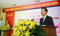 Upacara memperingati HUT ke-90 Berdirinya cabang propaganda dari Partai Komunis Vietnam