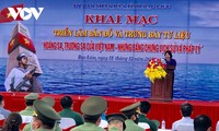 Membuka Pameran Peta dan Dokumen “Hoang Sa, Truong Sa-Wilayah Vietnam: Bukti-Bukti Sejarah dan Hukum”