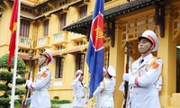 Vietnam Bersama-Sama dengan Semua Negara ASEAN Bersatu Untuk Atasi Kesulitan, Mantap Berkembang