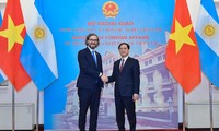 Vietnam Menginginkan Agar Hubungan Kerja Sama Terus Berkembang Intensif dan Ekstensif Dengan Argentina 