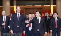 Ketua Dewan Nasional Swiss Mengakhiri dengan Baik Kunjungan Resmi di Vietnam 