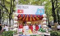 Kekhasan Vietnam yang Unik di Festival Berbagai Kedubes 2023