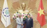 Ketua MN Vuong Dinh Hue Terima Para Pemimpin Uni AntarParlemen Dunia