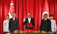 Presiden Singapura Melakukan Pengambilan Sumpah Jabatan