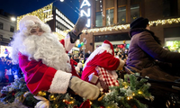 Santa Klaus Memulai Perjalanan Berikan Bingkisan kepada Anak-Anak di Seluruh Dunia