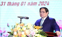 PM Vietnam, Pham Minh Chinh Kunjungi dan Ucapkan Selamat Hari Raya Tet di Universitas Kebudayaan dan Kesenian Tentara