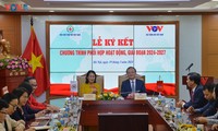 VOV dan Pengurus Besar Lembaga Palang Merah Vietnam Tandatangani Kesepakatan Komunikasi di Bidang Kemanusiaan           