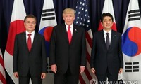 Moon, Trump et Abe pour des sanctions plus sévères contre Pyongyang