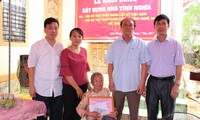 Do Ba Ty reçoit l’Association d’aide en faveur des familles de morts pour la Patrie