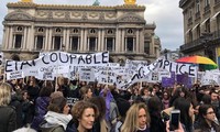 France : marche contre les violences faites aux femmes