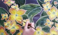 Silk painting with natural dyes