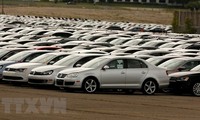 Trump threatens 20% tariff on EU car imports 