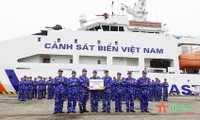 Coast Guards of Vietnam, China hold joint patrol