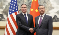 US, China emphasize dialogue to resolve disagreements