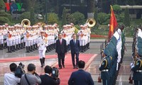 Presiden Tran Dai Quang memimpin Upacara penyambutan Presiden Republik Korea, Moon Jae – In