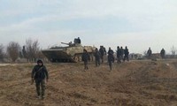 Tentara Suriah melakukan serangan udara terhadap pasukan pemberontak di Jalur Gaza