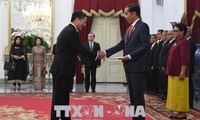 Dubes Vietnam di Indonesia, Pham Vinh Quang menyampaikan surat mandat kepada Presiden Indonesia, Joko Widodo