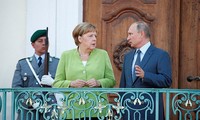 Pemimpin Rusia dan Jerman membahas serentetan masalah