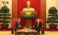 Sekjen KS PKV, Nguyen Phu Trong menerima Dubes Kerajaan Inggris