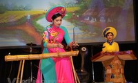 Acara Pembukaan Pekan Budayaan Vietnam di Kanada