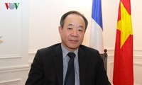 Hubungan Vietnam-Perancis berkembang positif