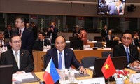 PM Vietnam, Nguyen Xuan Phuc menghadri KTT ke-12 Asia-Eropa (ASEM 12) dan melakukan pertemuan bilateral di sela-sela Konferensi ASEM 12