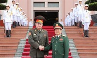 Menteri Pertahanan Belarus melakukan kunjungan resmi di Vietnam
