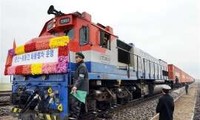 Republik Korea–RDRK mengadakan upacara pencangkulan pertama proyek penyambungan jalan kereta api dan jalan darat