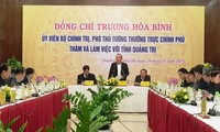 Deputi Harian PM Vietnam, Truong Hoa Binh melakukan temu kerja di Provinsi Quang Tri