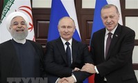 Presiden Rusia bersama dengan Turki dan Iran ingin menyusun rencana aksi bersama di Suriah