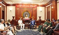 Sekretaris Komite Partai Komunis Kota Ho Chi Minh, Nguyen Thien Nhan menerima Panglima Komando Indo-Pasifik, AS