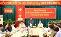 Wakil Harian Ketua MN Tong Thi Phong melakukan temu kerja di Provinsi Ninh Thuan