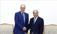 Vietnam selalu menghargai pengokohan dan penguatan hubungan persahabatan dan kerjasama tradisional dengan Swiss