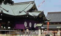 PM Jepang mengirim barang sajian ke kuil Yasukuni