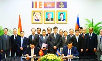 Vietnam-Kamboja menandatangani nota orientasi kerjasama yang komprehensif di 28 bidang